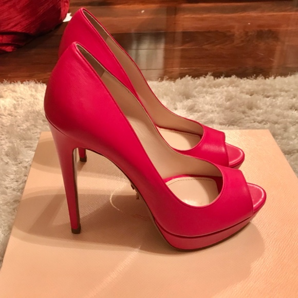 Prada stiletto heels - Picture 3 of 9